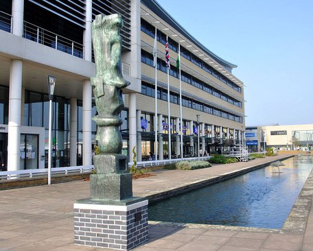 2000-Harlow-Civic-Centre-ALAMY.jpg