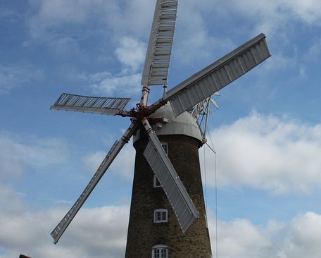 800px-MaudFosterWindmill.JPG
