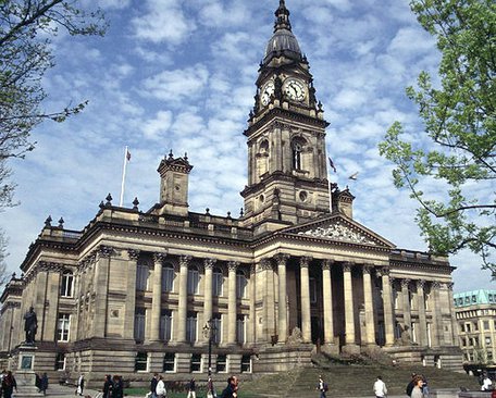Bolton_Town_Hall.jpg