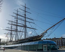 Cutty_Sark_(16719233476).jpg