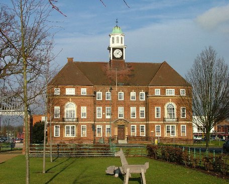 Letchworth_Town_Hall.jpg